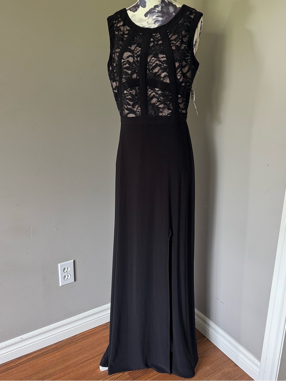Y2K Morgan & Co. Black Lace Formal Dress